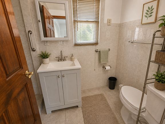 4th image of 175 Park Ave #1
