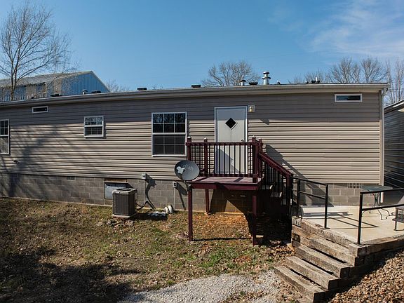 4th image of 28810 Paradise Dr