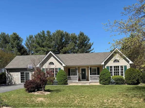 169 Arrowhead Ln, Stuarts Draft, VA 24477