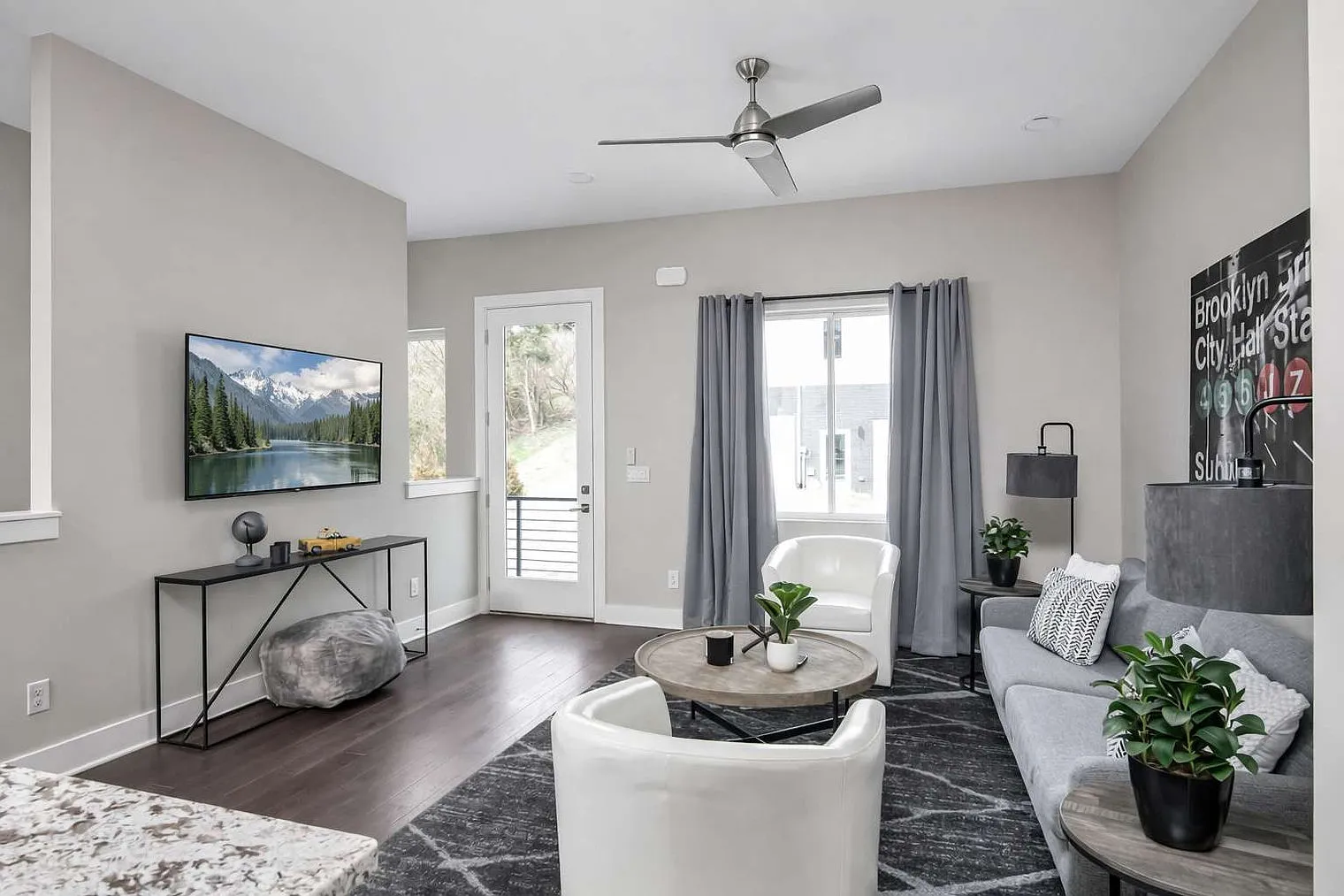 8 bed, 8.0 bath, $11,856 — Photo 2