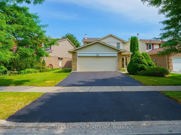 148 Mullen Dr, Vaughan, ON L4J 2V3