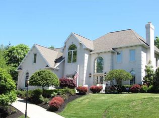 411 Ironwood Dr, Canonsburg, PA 15317