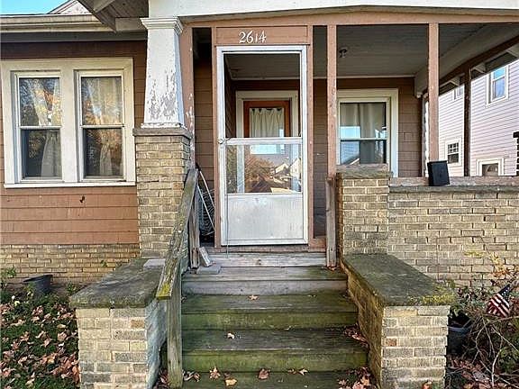 3rd image of 2614 119th St
