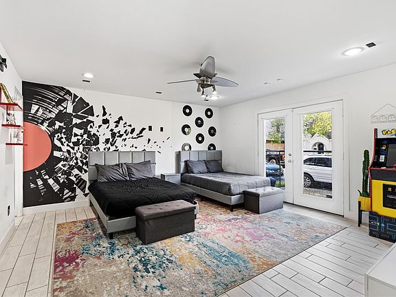 4th image of 2025 Colquitt St Unit A