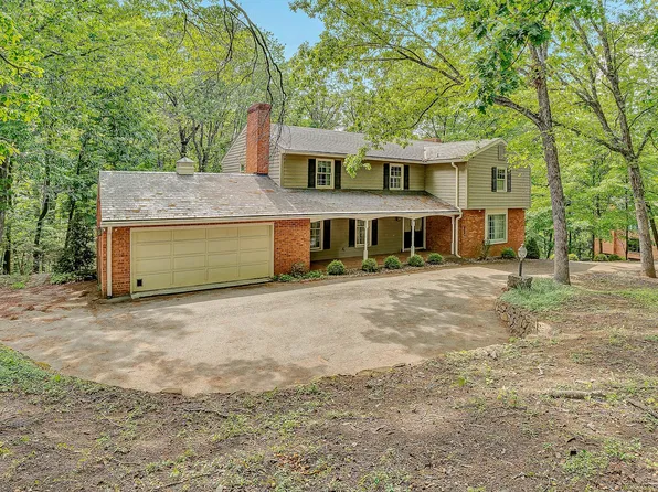 5206 Falcon Ridge Rd, Roanoke, VA 24018