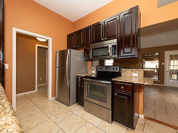 5th image of 4613 Matthew Ct