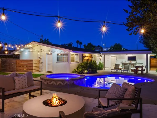 2273 Columbia Dr, Costa Mesa, CA 92626