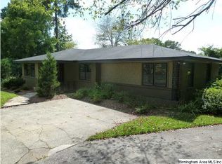 2124 Beverly Hills Dr, Vestavia Hills, AL 35216