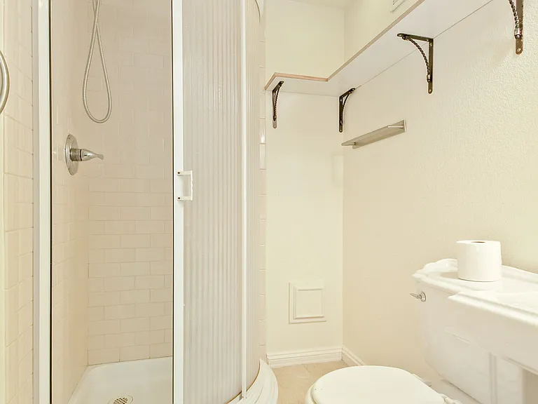 7079 S Curtice St #BASEMENT — Photo 15