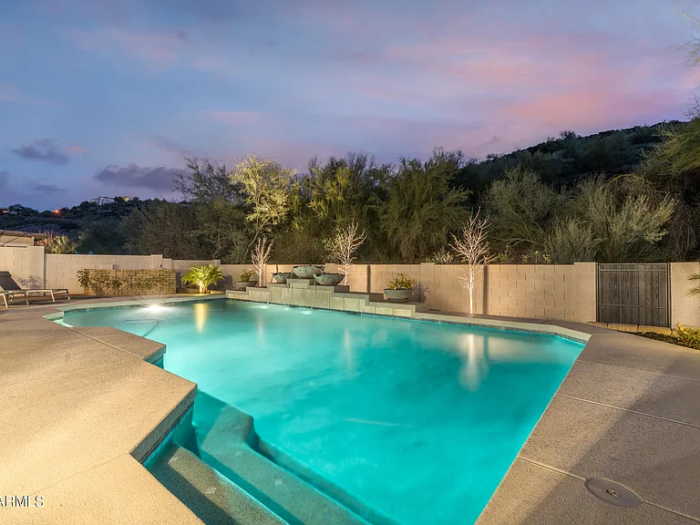 1641 W Evans Dr — Photo 42