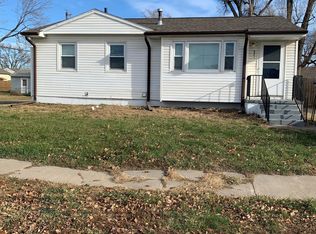 821 S 29th St, Council Bluffs, IA 51501