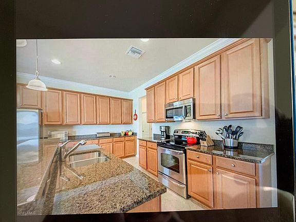 Island in kitchen