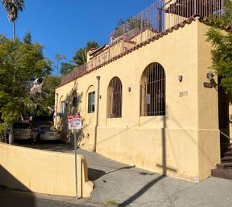 1st image of 2071 Vista Del Mar Ave #6