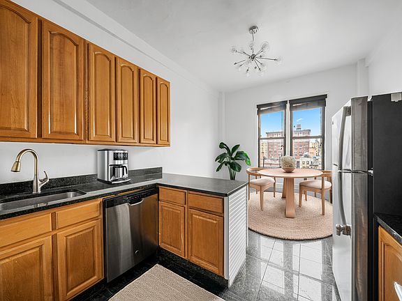 2nd image of 215 W 101st St #8L