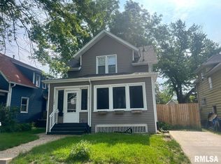 1186 26th St, Moline, IL 61265