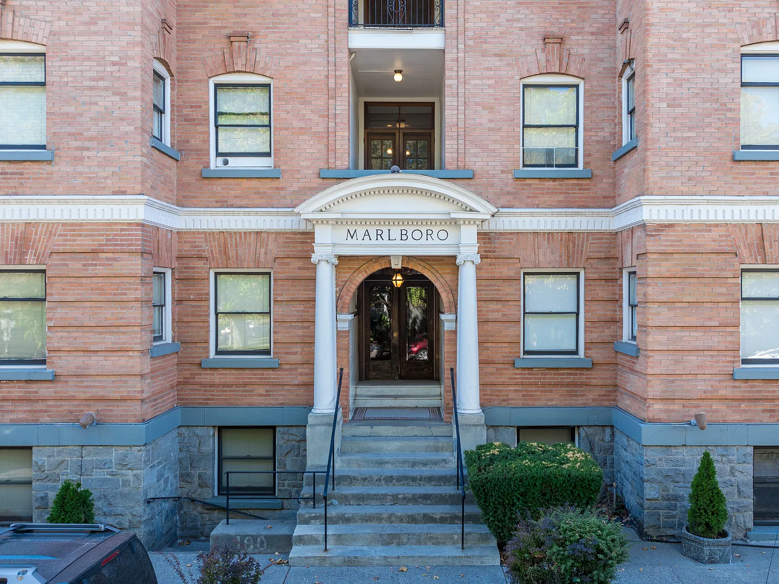 Marlboro Apartments — Photo 3