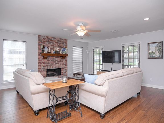 4th image of 114 Plainview Dr