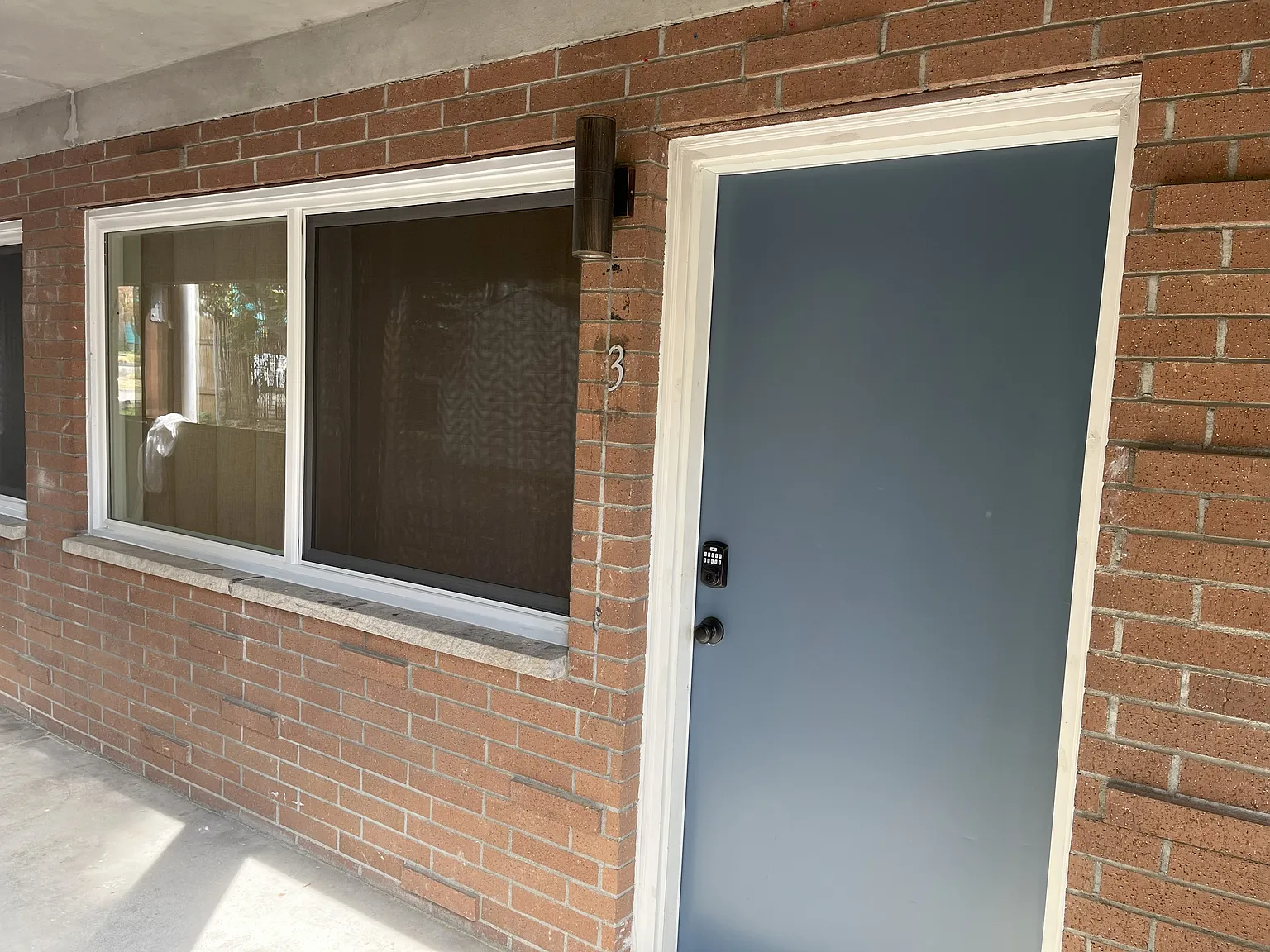 2 bed, 735 sqft, $3,195 — Photo 2
