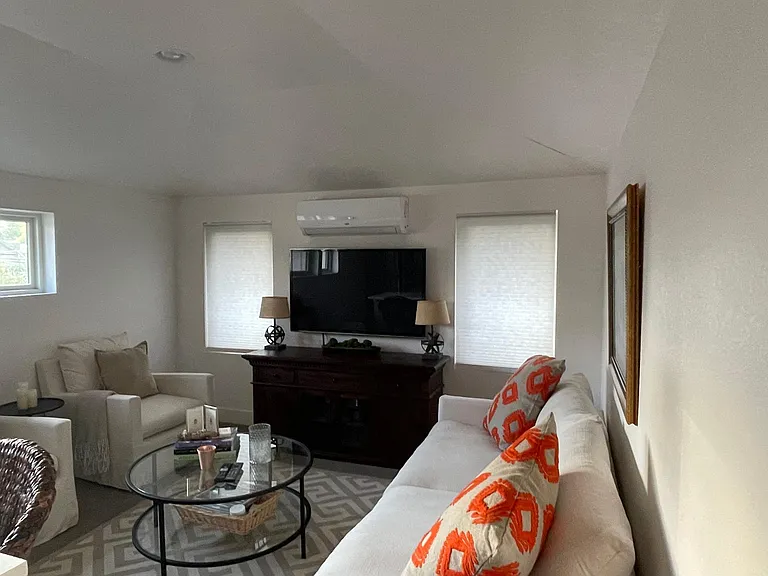 1273 S Sherman St — Photo 3