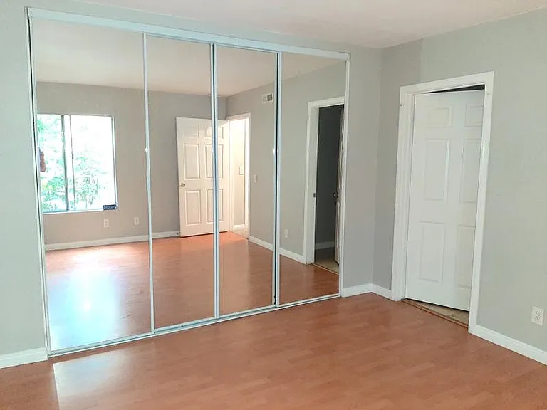 1039 E Washington Ave E #8 — Photo 13