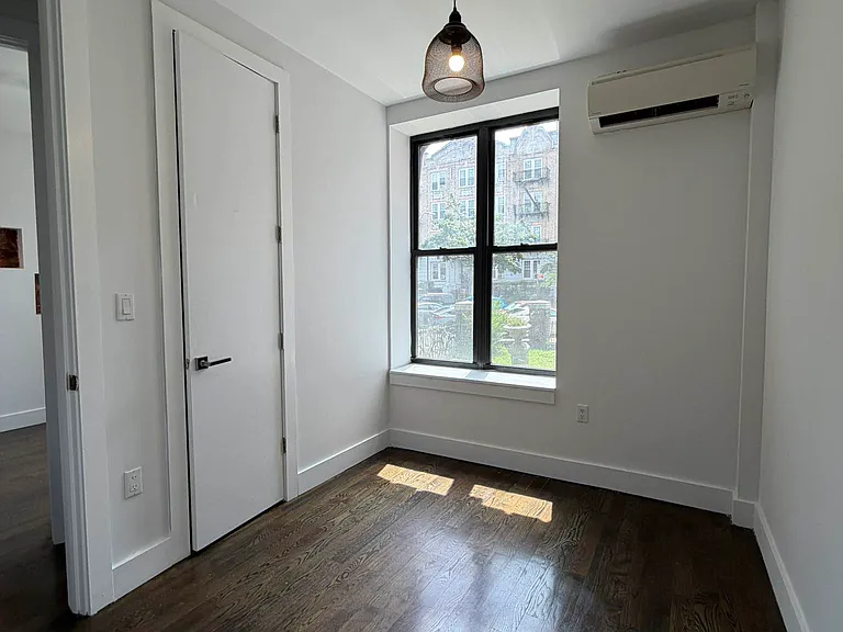 921 Saint Marks Ave #1A — Photo 7