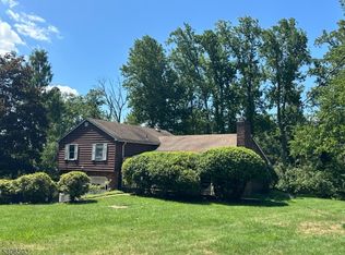 1 Springtown Rd, Whitehouse Station, NJ 08889