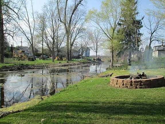 3rd image of 6628 Canal Ln