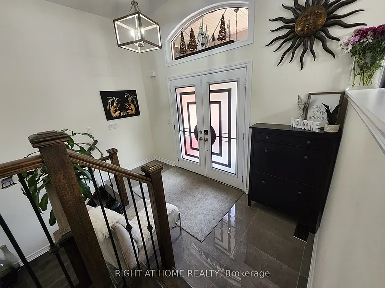 84 Diamond Valley Dr — Photo 6