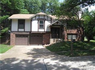 1430 Mirandy Dr, Saint Louis, MO 63146