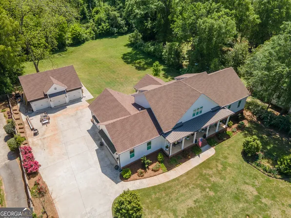 14 Robinson St, Newnan, GA 30263