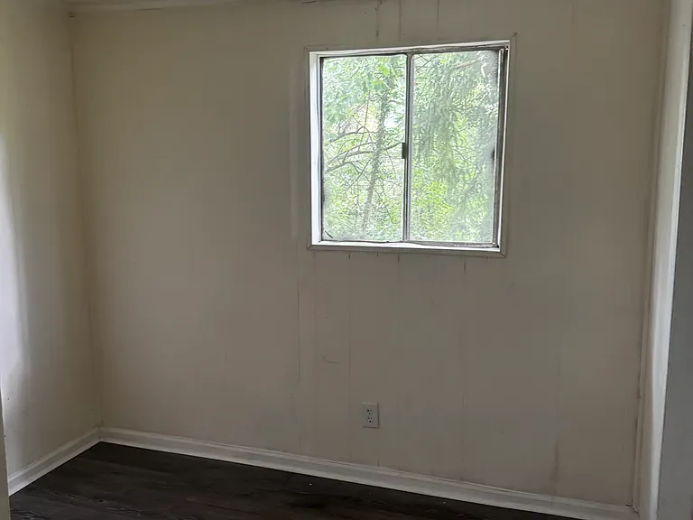1611 Gray Ave — Photo 15
