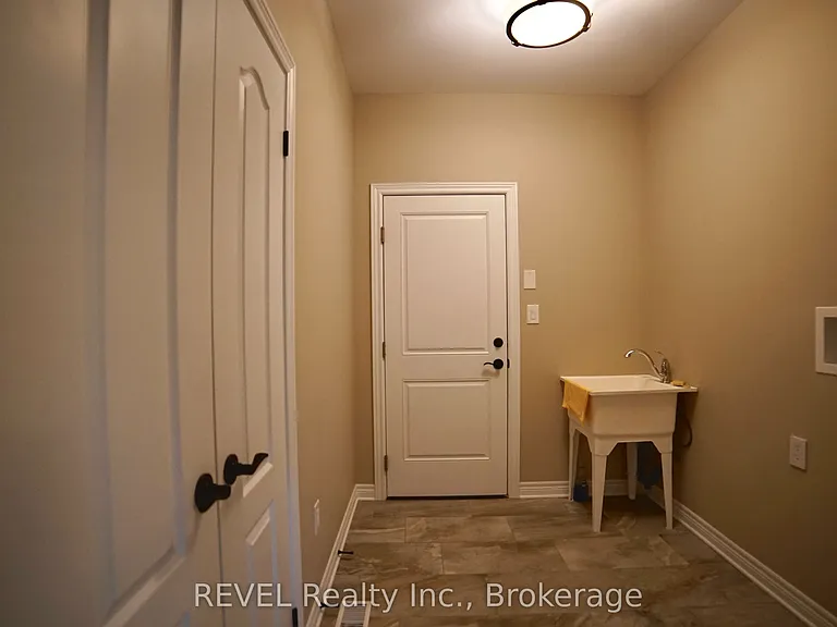 7135 Optimist Ln — Photo 13