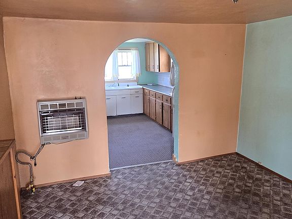 4th image of 1244 Columbus Street