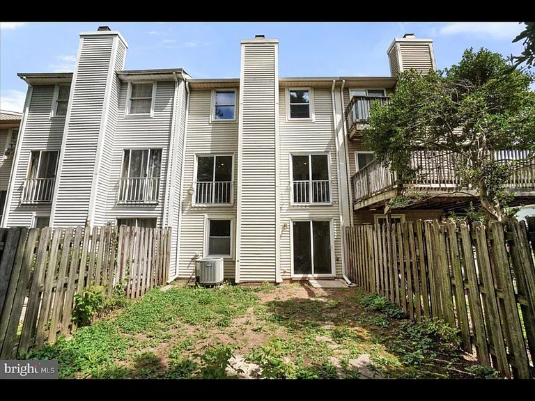 502 Ellrose Ct — Photo 22