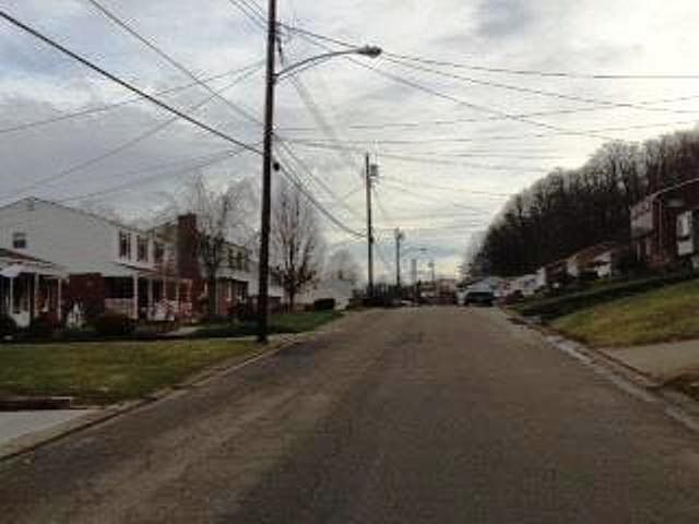 2nd image of 5051 Elmwood Dr