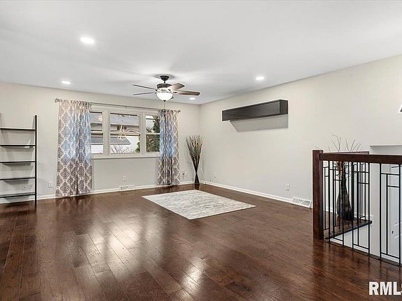 5th image of 2 Interlacken Rd