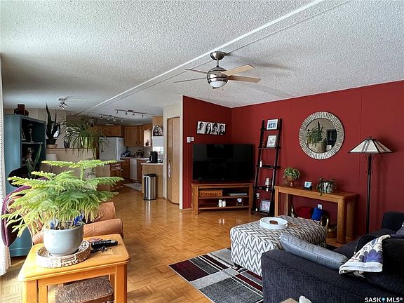 3rd image of 513 3rd STREET NW