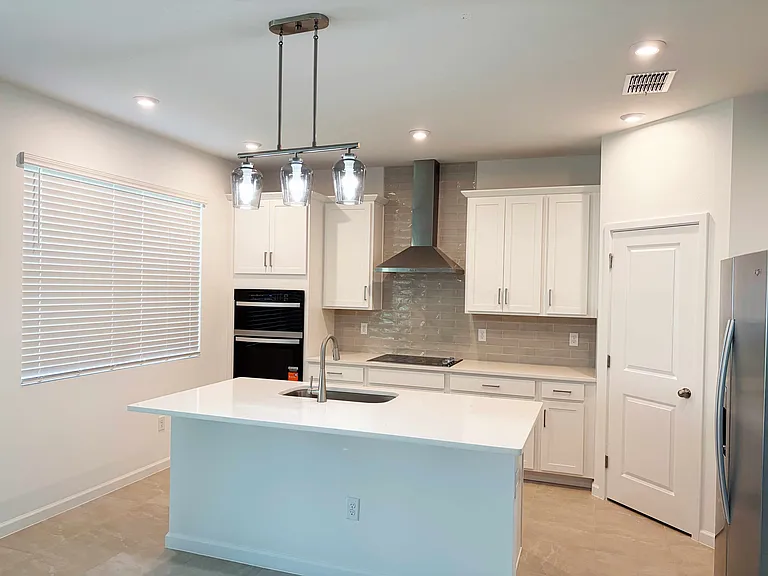 13366 Generations Ave — Photo 8