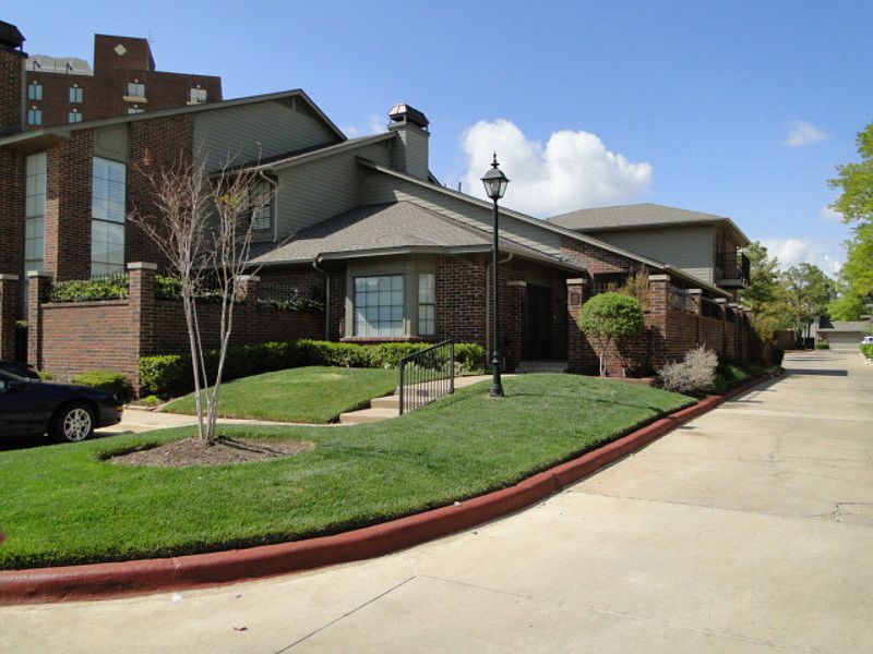 1st image of 6206 Waterford Blvd APT 55