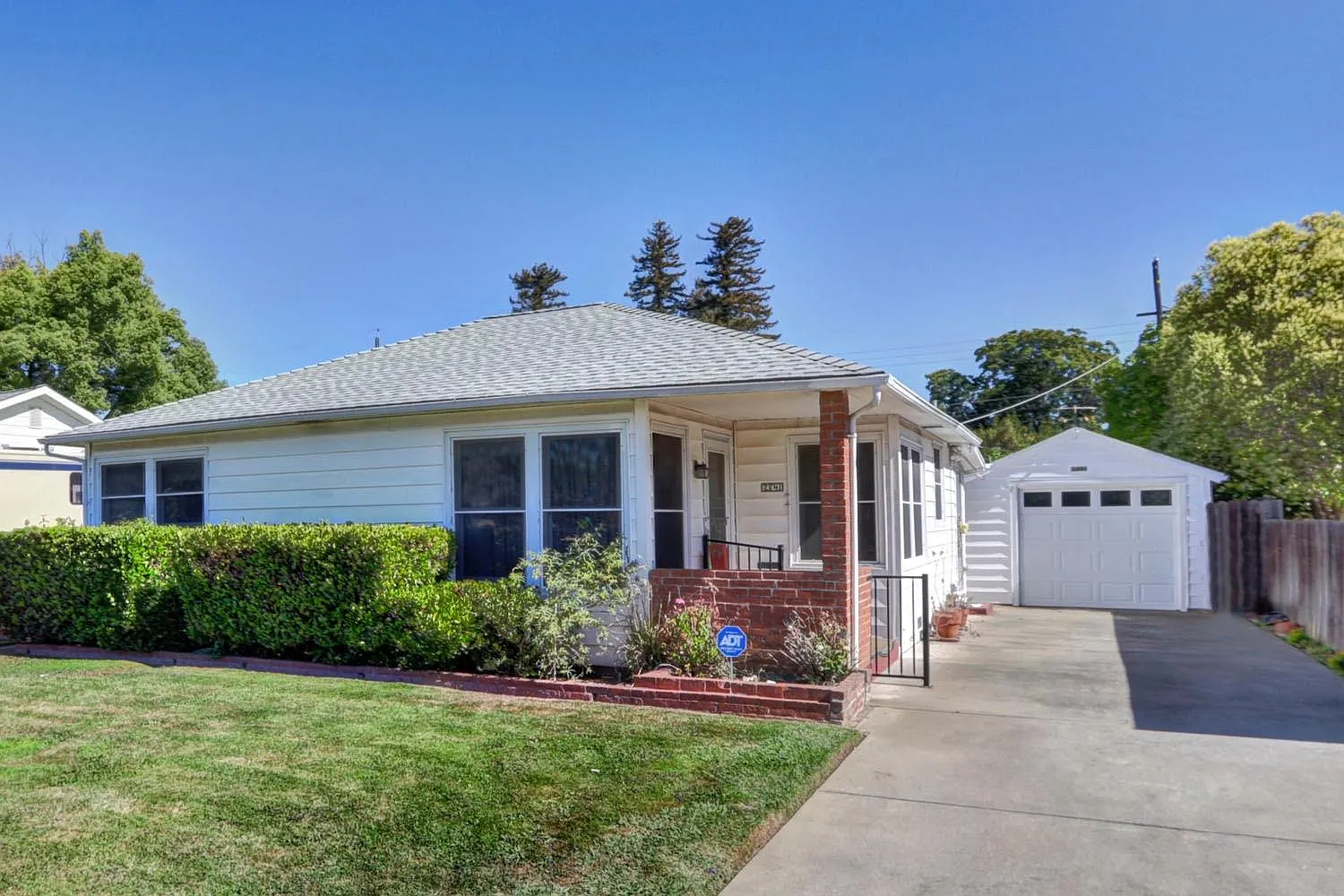2841 Atlas Ave photo 1
