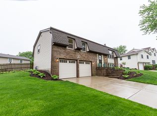 1523 Idaho Pl, Elk Grove Village, IL 60007