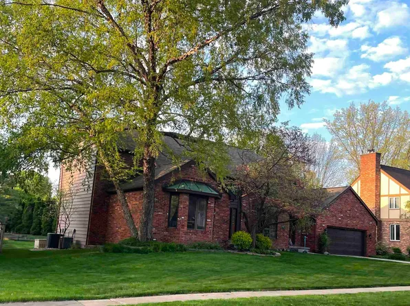 2000 Oak Creek Rd, Springfield, IL 62704