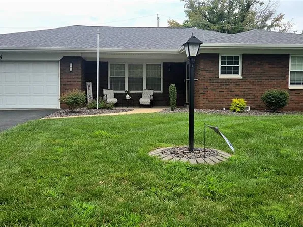 15 Hollandia Dr, Fairview Heights, IL 62208