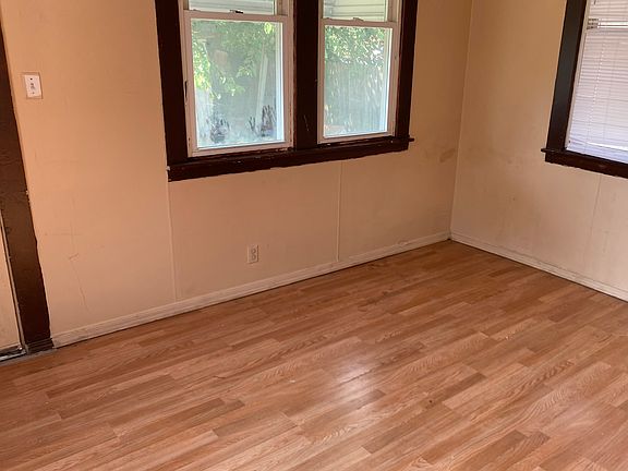 2nd image of 311 Maxwell Ave