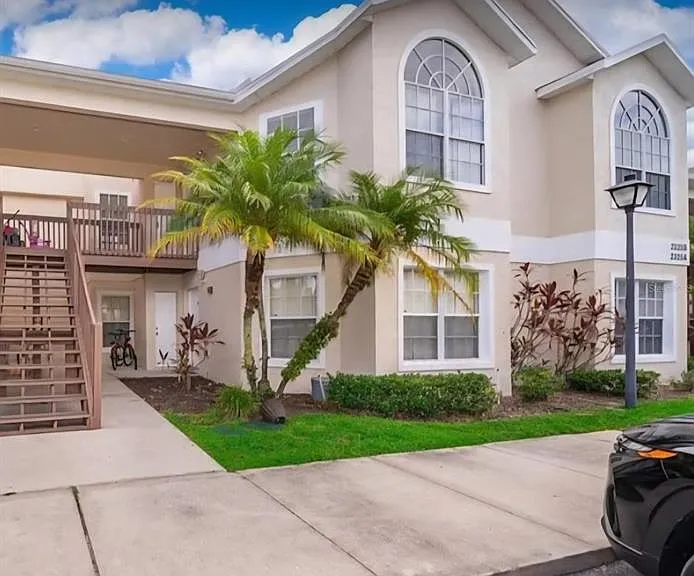 2327 Prime Cir #B — Photo 3