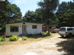 94589 Grange Rd, Gold Beach, OR 97444