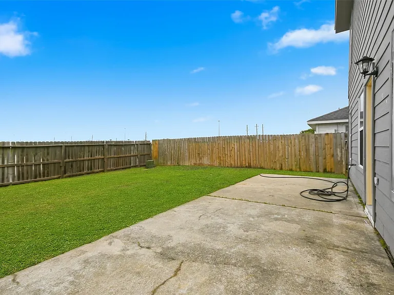 14511 Long Meadow Dr — Photo 24