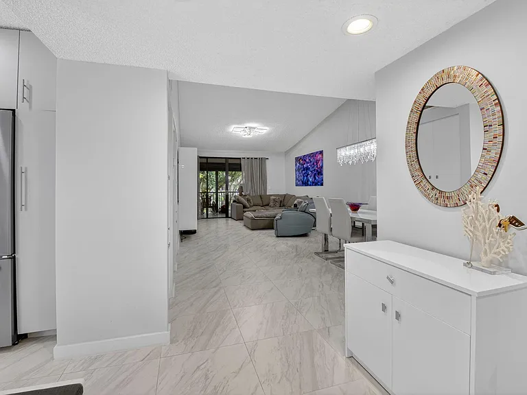 7563 Glendevon Ln #1306 — Photo 6