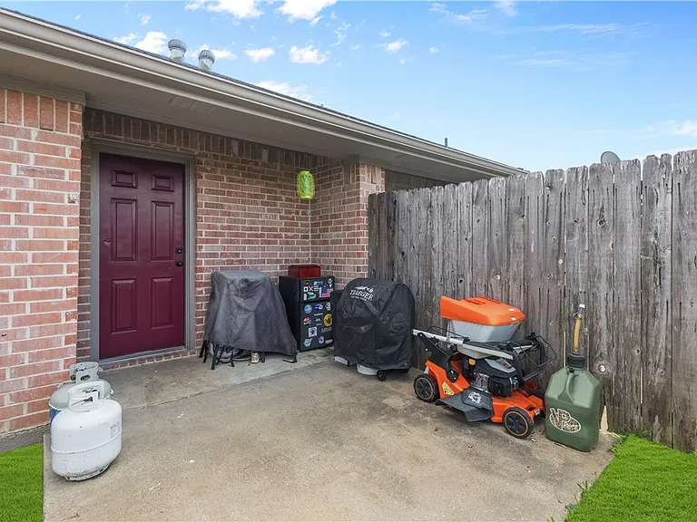 3766 Oldenburg Ln — Photo 17