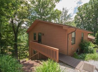 75 Golf Vista Dr, Franklin, NC 28734